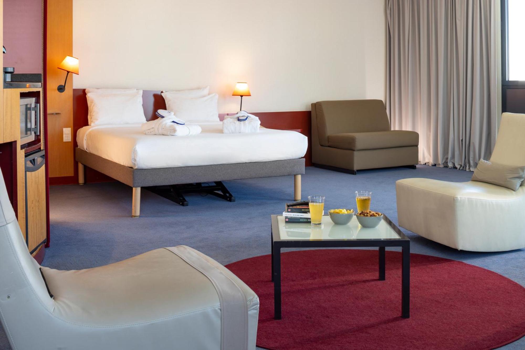 Novotel Suites Marseille Centre Euromed Exteriör bild