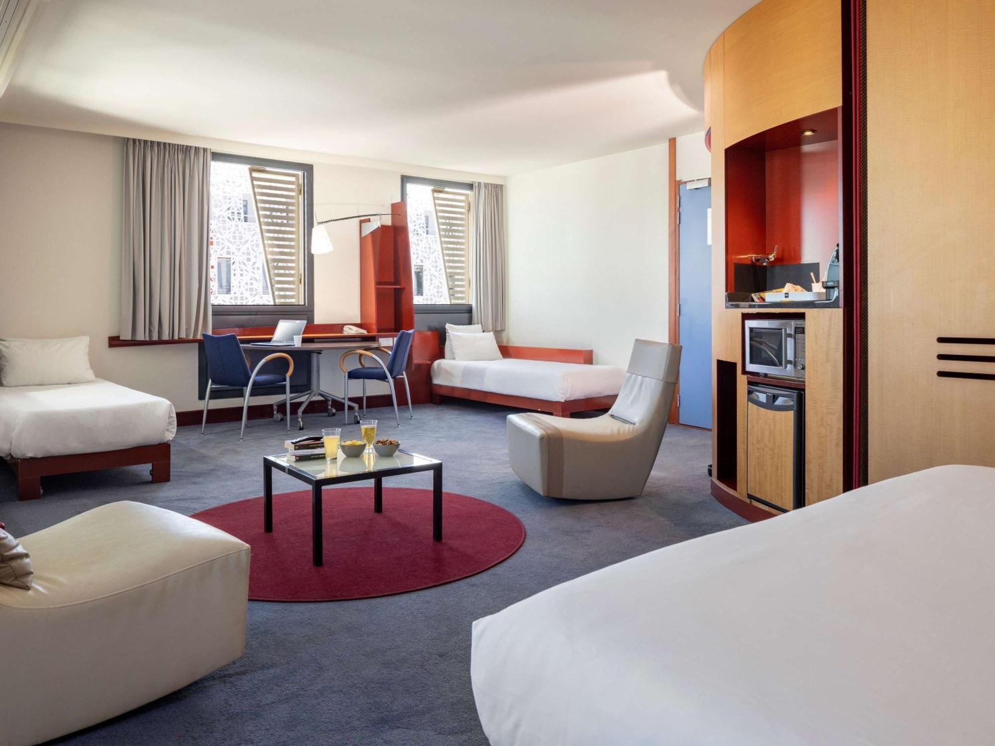 Novotel Suites Marseille Centre Euromed Exteriör bild